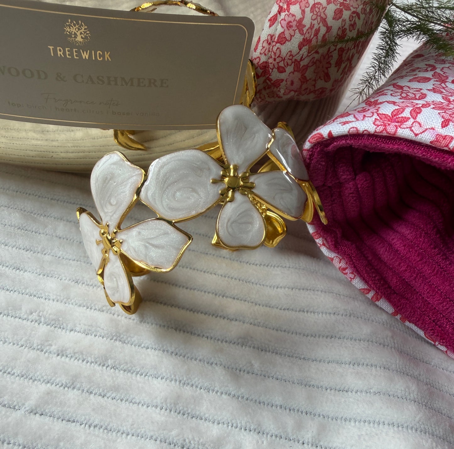 Bracelet Fleur Blanche en Acier Inoxydable